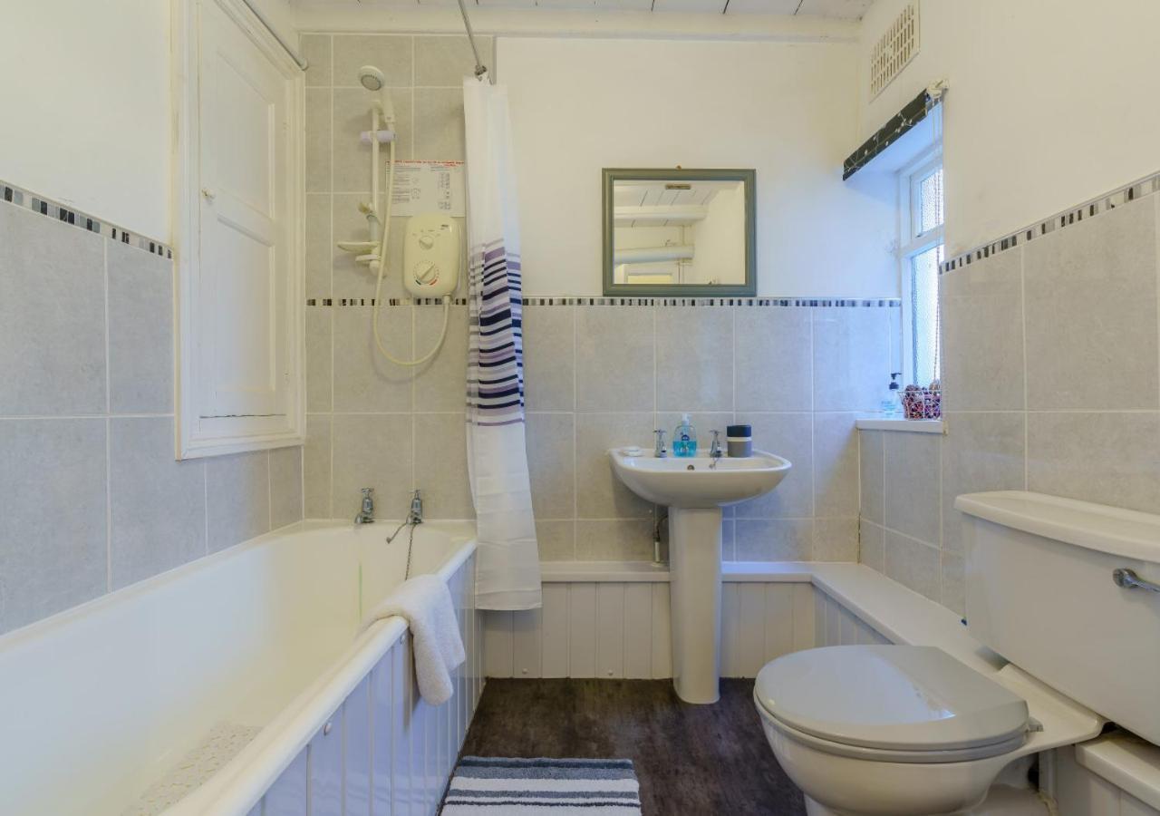 Alice Cottage Robin Hood's Bay Εξωτερικό φωτογραφία